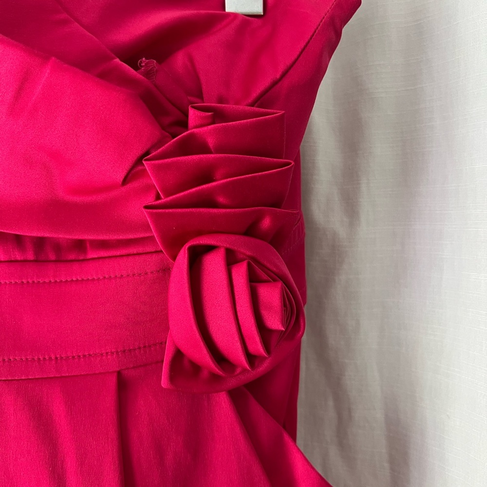 Dress - Picture 2 of 4